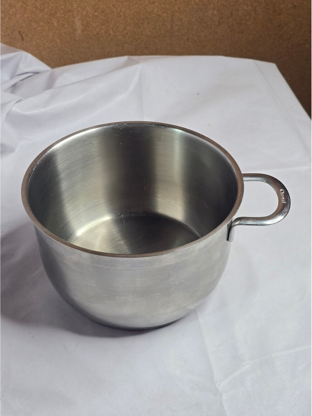 Chantal 2-Quart Stainless Steel Pot SLSB32-200 (AS-IS / MISSING ONE HANDLE)
